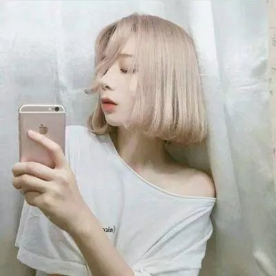 等爱的女神